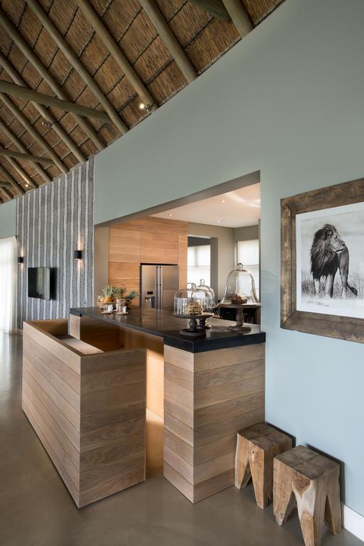 Mhondoro Safari Lodge & Villa Réserve animalière Welgevonden Extérieur photo