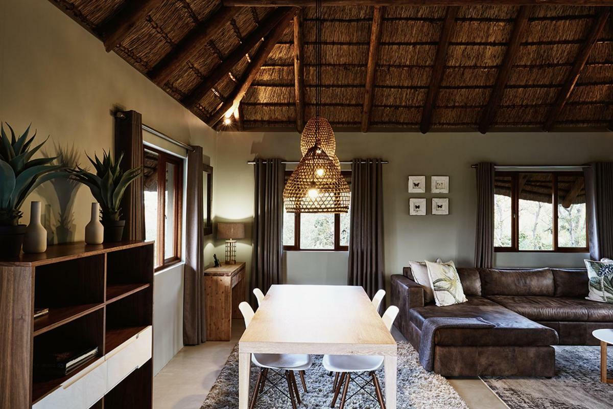 Mhondoro Safari Lodge & Villa Réserve animalière Welgevonden Extérieur photo
